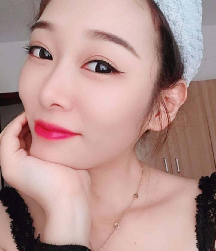 最近才发现的一个妹极品妹子