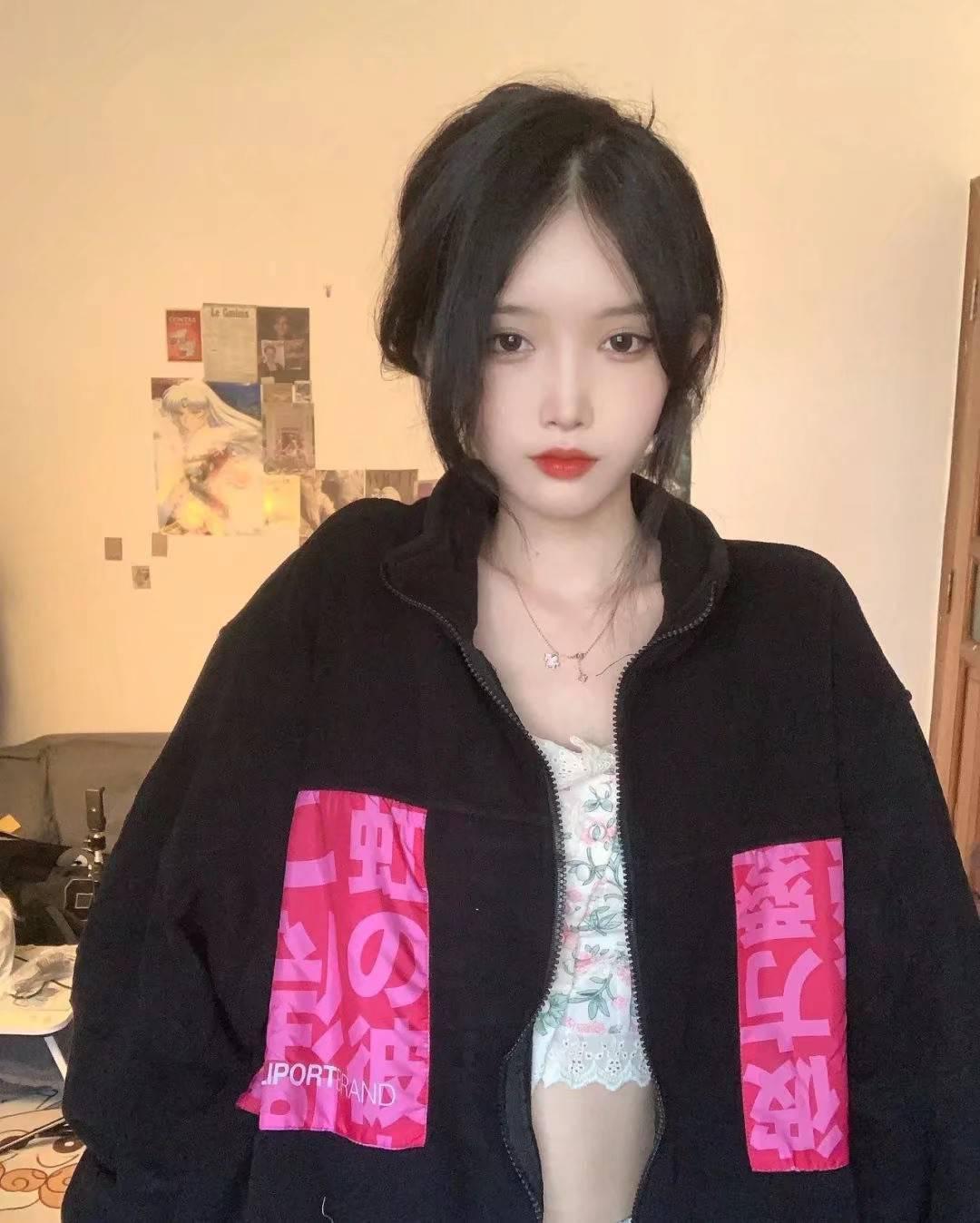 胸嫩水多身材高 温柔性感听话小姐姐